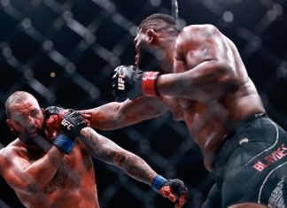 Кертис Блейдс получил переломы лица в бою с Джошем Окоте на UFC 327 Кертис Блейдс получил переломы лица в бою с Джошем Окоте на UFC 327