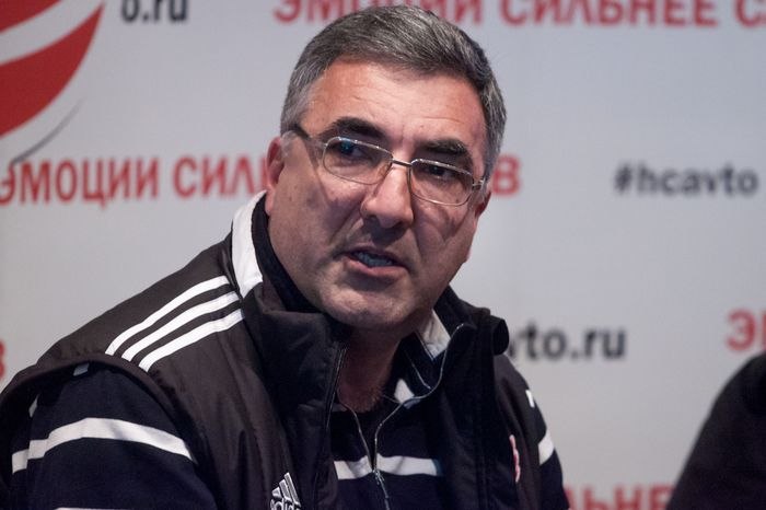 Вайсфельд: «Локомотив» играет с «Авангардом» слишком осторожно