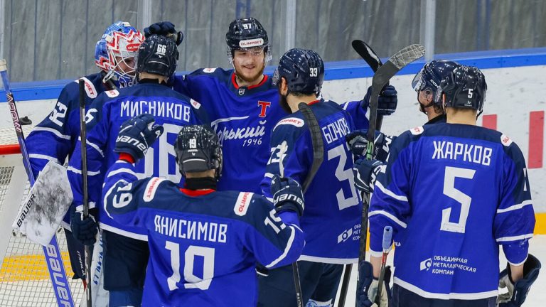 Чемпион ВХЛ «Торпедо-Горький» покидает лигу в новом сезоне