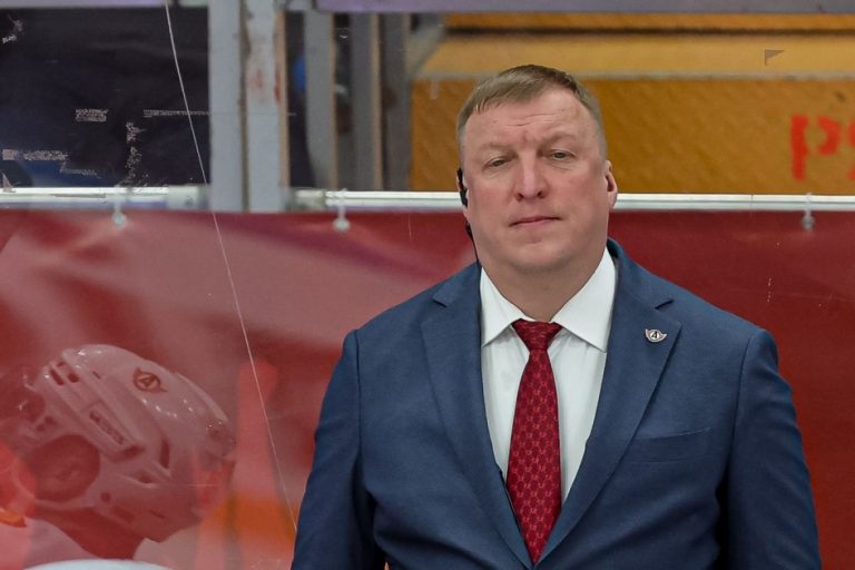 Три тренера покинули штаб «Автомобилиста»