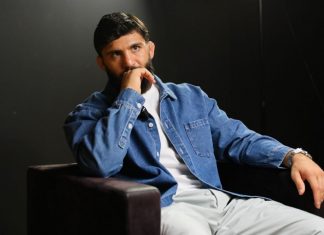 Царукян отреагировал на критику Адесаньи из-за стримов Царукян отреагировал на критику Адесаньи из-за стримов