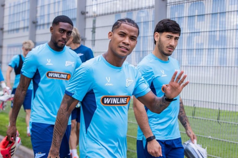 «Зенит» разгромил «Ленинградец» 4:0 в товарищеском матче