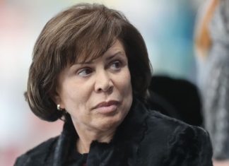 Роднина: Депутаты сидят на шее у государства, так же, как и остальные граждане Роднина: Депутаты сидят на шее у государства, так же, как и остальные граждане