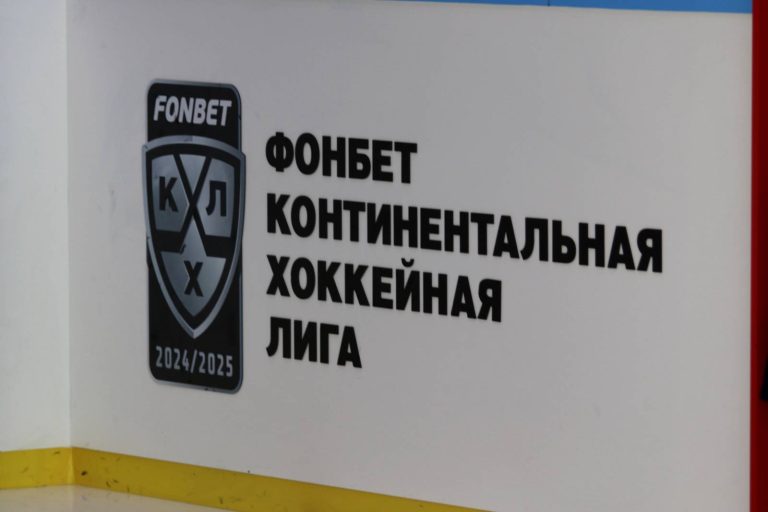 «Амур» подписал Кручинина на один год