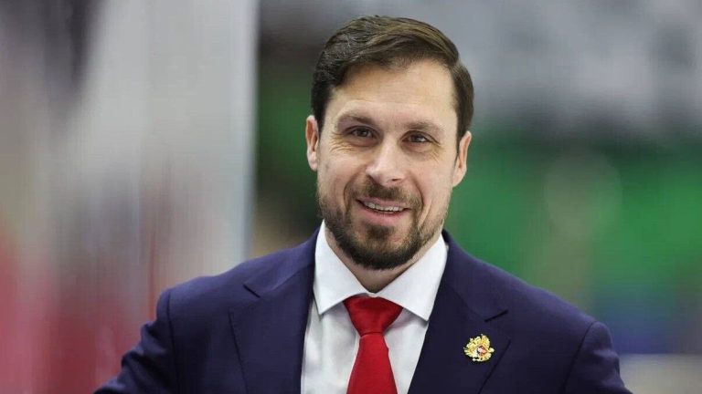 Щитов предложил позволить хоккеистам становится НСА в 23 года