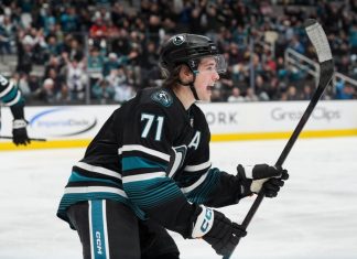 20-летний Селебрини — самый молодой хоккеист на обложке NHL 27 20-летний Селебрини — самый молодой хоккеист на обложке NHL 27