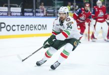 Денисенко продлил контракт с «Ак Барсом» Денисенко продлил контракт с «Ак Барсом»