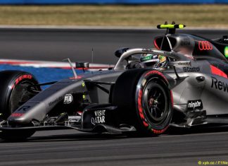 Бортолето стартует 11-м в Сильверстоуне, Хюлькенберг поднялся на 12-е Бортолето стартует 11-м в Сильверстоуне, Хюлькенберг поднялся на 12-е