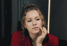 Прыгунья в воду Кансо показала снимки с летнего отдыха в Турции Прыгунья в воду Кансо показала снимки с летнего отдыха в Турции