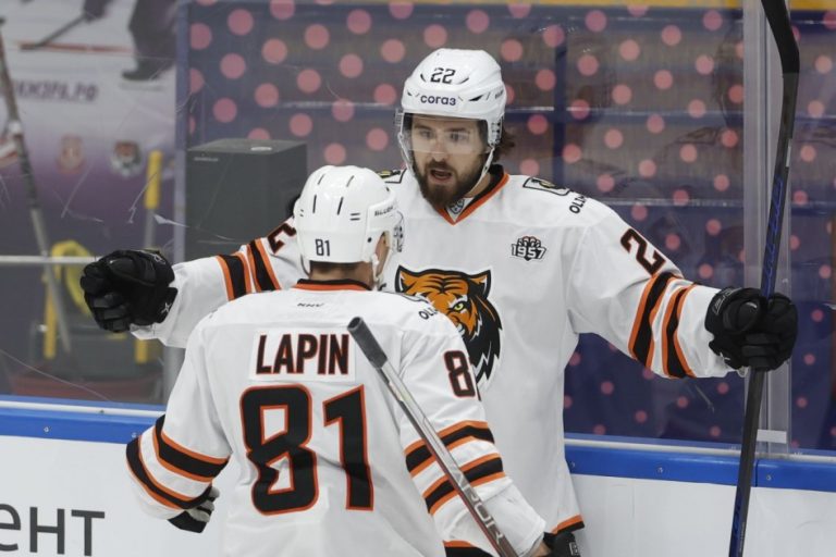 «Шанхай Дрэгонс» пригласил на просмотр трёх игроков