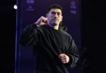 Дмитрий Бивол проведёт бой 12 декабря в Екатеринбурге Дмитрий Бивол проведёт бой 12 декабря в Екатеринбурге