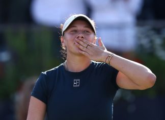 Анисимова вернула тренера Влишоуерса перед турниром в Торонто Анисимова вернула тренера Влишоуерса перед турниром в Торонто
