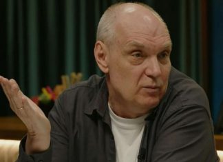 Бубнов раскритиковал Месси за инцидент в финале ЧМ-2026 Бубнов раскритиковал Месси за инцидент в финале ЧМ-2026