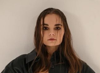Арина Аверина опубликовала пляжные фото во время отдыха в Европе Арина Аверина опубликовала пляжные фото во время отдыха в Европе