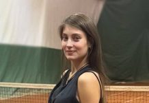 Алёна Косторная опубликовала фотографии с отдыха у бассейна в голубом купальнике Алёна Косторная опубликовала фотографии с отдыха у бассейна в голубом купальнике