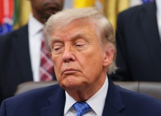 Инфантино: Трамп внимательно следит за ЧМ-2026 по ТВ Инфантино: Трамп внимательно следит за ЧМ-2026 по ТВ