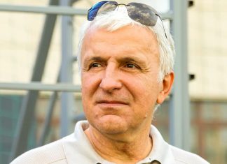 Айдамиров назвал серьёзной ситуацию с трансферным баном ФИФА для «Ахмата» Айдамиров назвал серьёзной ситуацию с трансферным баном ФИФА для «Ахмата»