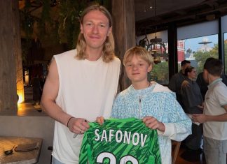 Пономарев раскритиковал Плющенко-младшего за слова о Льве Яшине Пономарев раскритиковал Плющенко-младшего за слова о Льве Яшине