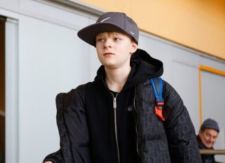 Алёна Леонова отреагировала на смену спортивного гражданства сына Плющенко Алёна Леонова отреагировала на смену спортивного гражданства сына Плющенко
