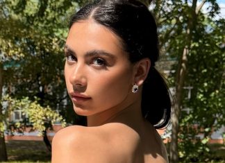 Лала Крамаренко поделилась фотографиями с отдыха у бассейна в купальнике Лала Крамаренко поделилась фотографиями с отдыха у бассейна в купальнике
