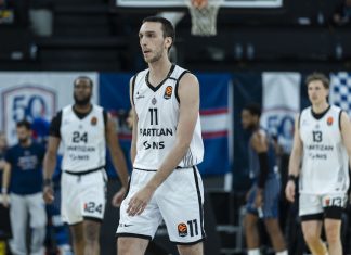 «Локомотив-Кубань» подписал Алексея Покушевски «Локомотив-Кубань» подписал Алексея Покушевски