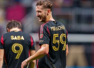Гол Муюмбы с передачи Миранчука принёс победу «Атланте» в матче MLS Гол Муюмбы с передачи Миранчука принёс победу «Атланте» в матче MLS