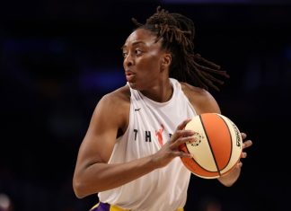 Ннека Огвумике завершила карьеру после 15 сезонов WNBA Ннека Огвумике завершила карьеру после 15 сезонов WNBA