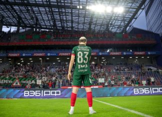 Батраков настаивает на переходе в «Галатасарай» Батраков настаивает на переходе в «Галатасарай»