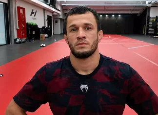Нурмагомедов отказался от двух миллионов PFL Нурмагомедов отказался от двух миллионов PFL