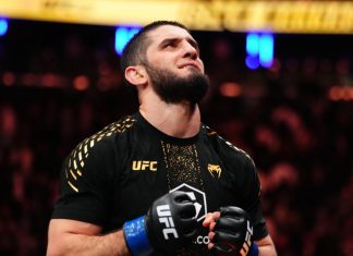 Махачев и Гэрри встретились в битве взглядов перед UFC 330 Махачев и Гэрри встретились в битве взглядов перед UFC 330