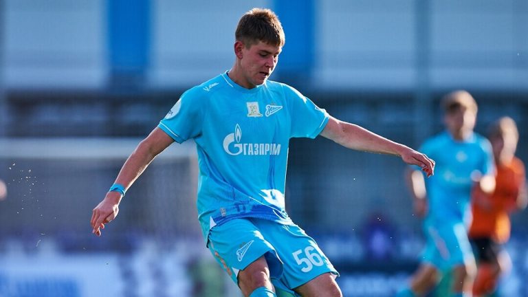 «Зенит» забил шесть голов «Уралу» в МФЛ