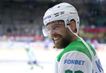 Кузнецов дебютировал за «Сибирь» в роли капитана Кузнецов дебютировал за «Сибирь» в роли капитана