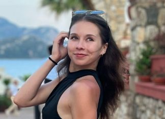 Ксения Синицына показала спортивную форму в фотосессии на лоне природы Ксения Синицына показала спортивную форму в фотосессии на лоне природы