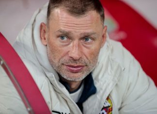 Березуцкий сыграл в падел с Ребровым в Марбелье Березуцкий сыграл в падел с Ребровым в Марбелье