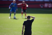 Сёмин раскритиковал судейство в РПЛ Сёмин раскритиковал судейство в РПЛ