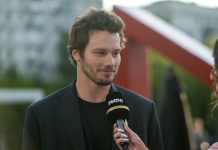 Сергачёв не смотрел чемпионат мира по хоккею Сергачёв не смотрел чемпионат мира по хоккею