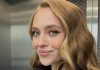 Виктория Синицина поделилась фото из «Сочи» в летнем образе без нижнего белья Виктория Синицина поделилась фото из «Сочи» в летнем образе без нижнего белья