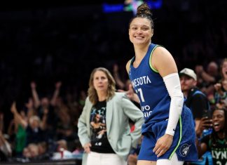 Макбрайд побила рекорд WNBA по трёхочковым Макбрайд побила рекорд WNBA по трёхочковым