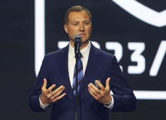 КХЛ ограничит массовые переподписания контрактов КХЛ ограничит массовые переподписания контрактов