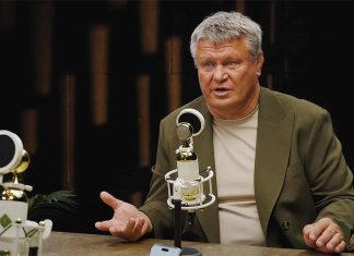 Тактаров: Махачев превзошёл Хабиба, но испытывает проблемы в полусреднем весе Тактаров: Махачев превзошёл Хабиба, но испытывает проблемы в полусреднем весе
