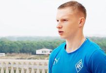 Ороз назвал Рассказова русским Зиданом после стычки с КАМАЗом Ороз назвал Рассказова русским Зиданом после стычки с КАМАЗом