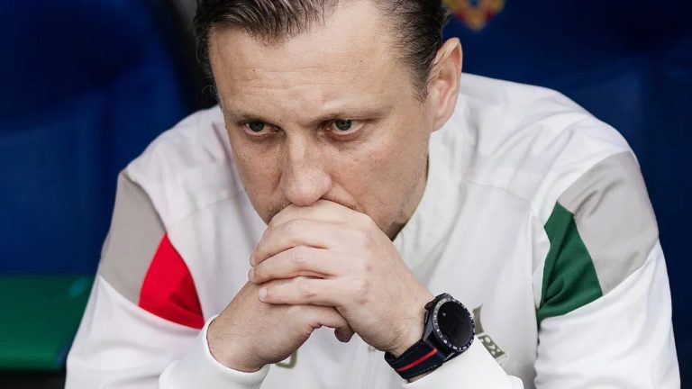 Нагорных опроверг слухи об увольнении Галактионова из «Локомотива»