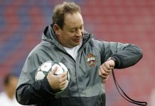 Бабаев заявил, что ЦСКА не рассматривал Слуцкого перед назначением Игдисамова Бабаев заявил, что ЦСКА не рассматривал Слуцкого перед назначением Игдисамова