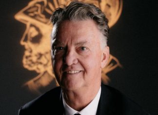74-летний ван Гал готов возглавить сборную Нидерландов 74-летний ван Гал готов возглавить сборную Нидерландов