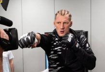 Василевский: Волков перебоксирует Куниева в стойке Василевский: Волков перебоксирует Куниева в стойке