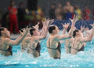 Российские синхронистки выиграли золото в произвольной программе на ЧЕ-2026 Российские синхронистки выиграли золото в произвольной программе на ЧЕ-2026