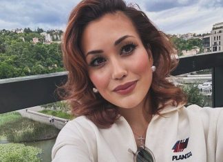 Российская фигуристка рассказала об оскорбивших её охранниках стадиона «Локомотива» Российская фигуристка рассказала об оскорбивших её охранниках стадиона «Локомотива»
