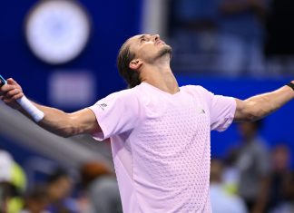 Зверев обыграл Сонего в пятисетовом матче первого круга US Open Зверев обыграл Сонего в пятисетовом матче первого круга US Open