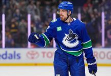 Филип Хытил получил травму плеча в матче НХЛ Филип Хытил получил травму плеча в матче НХЛ