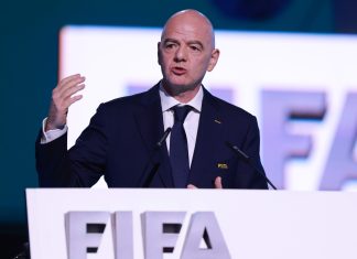 Петицию против Инфантино подписали более 100 тысяч человек Петицию против Инфантино подписали более 100 тысяч человек